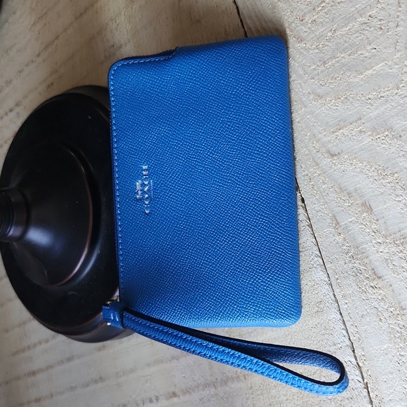 Coach Handbags - Coach Zip Wristlet 58032 SV/Vivid Blue